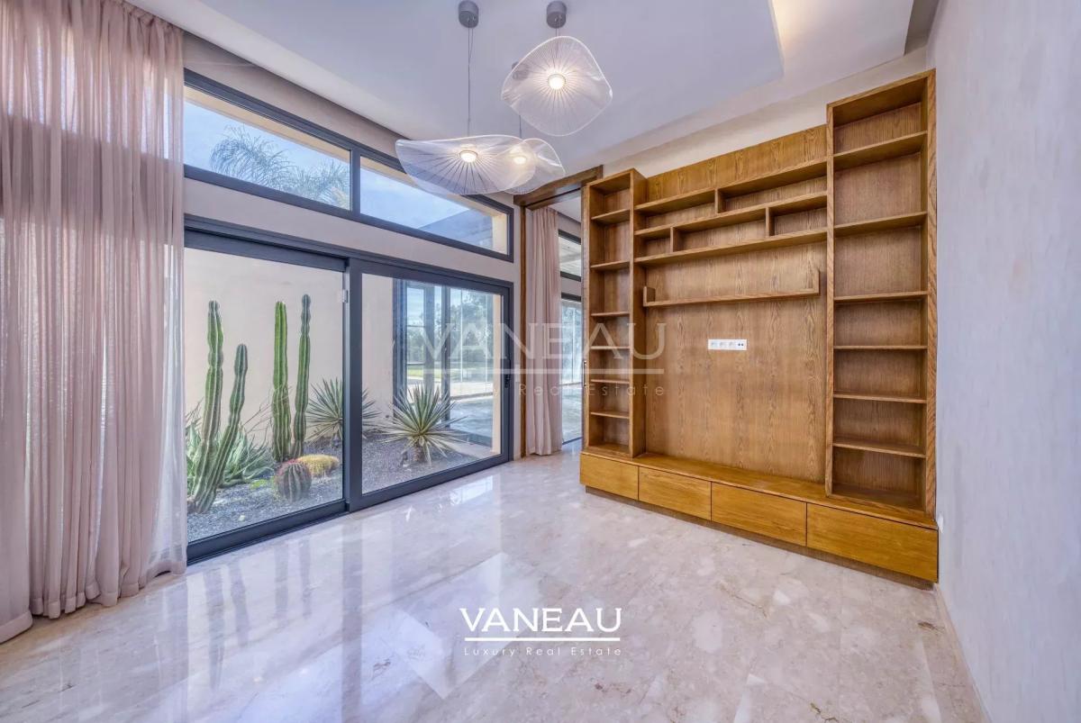 Grande villa en premiere ligne de golf à Almaaden