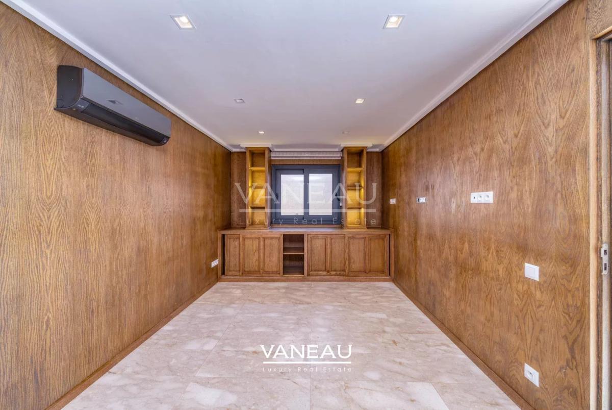 Grande villa en premiere ligne de golf à Almaaden