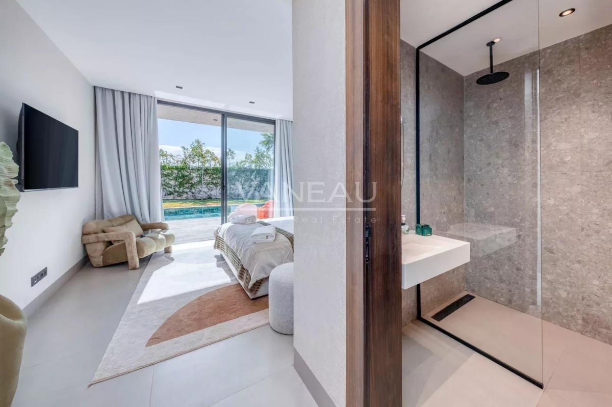 VILLA PLAIN-PIED 4 SUITES