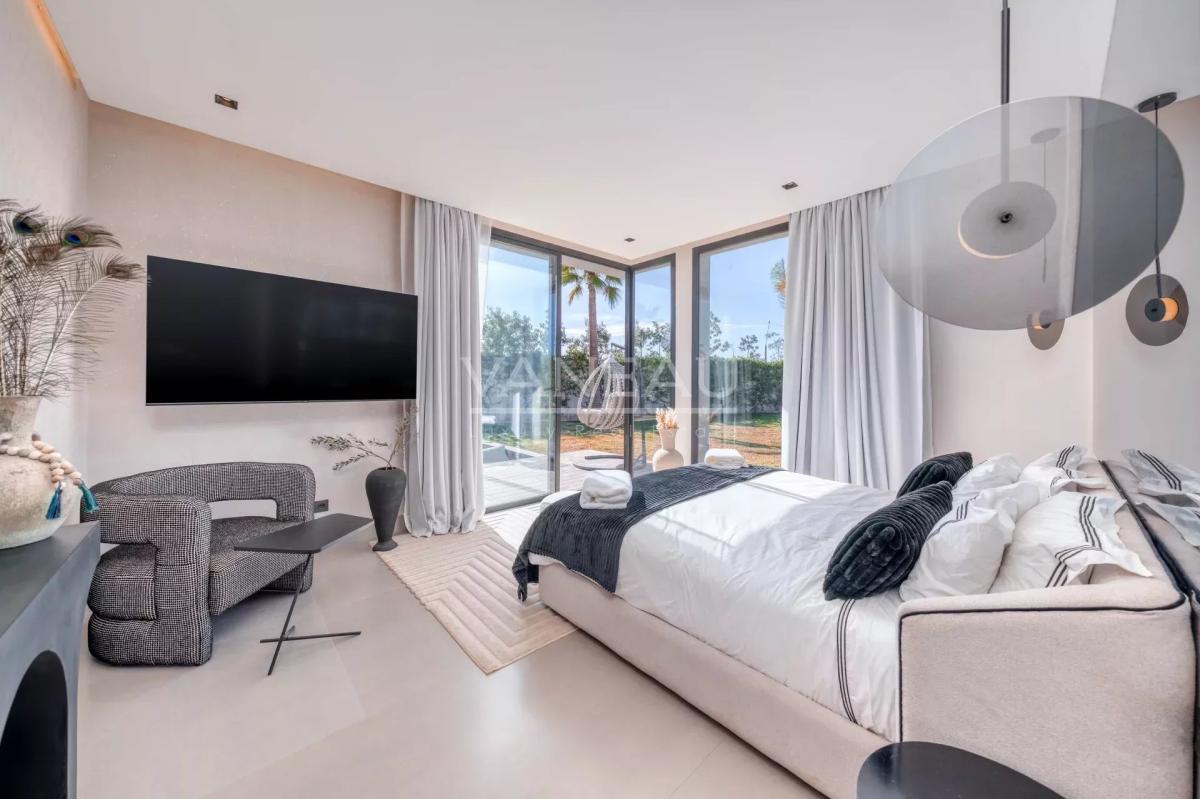 VILLA PLAIN-PIED 4 SUITES