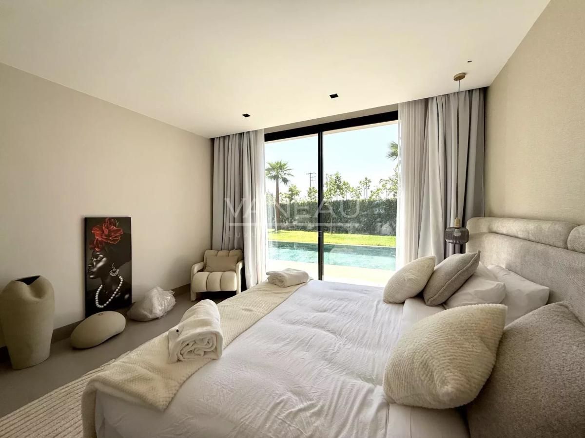 VILLA PLAIN-PIED 4 SUITES