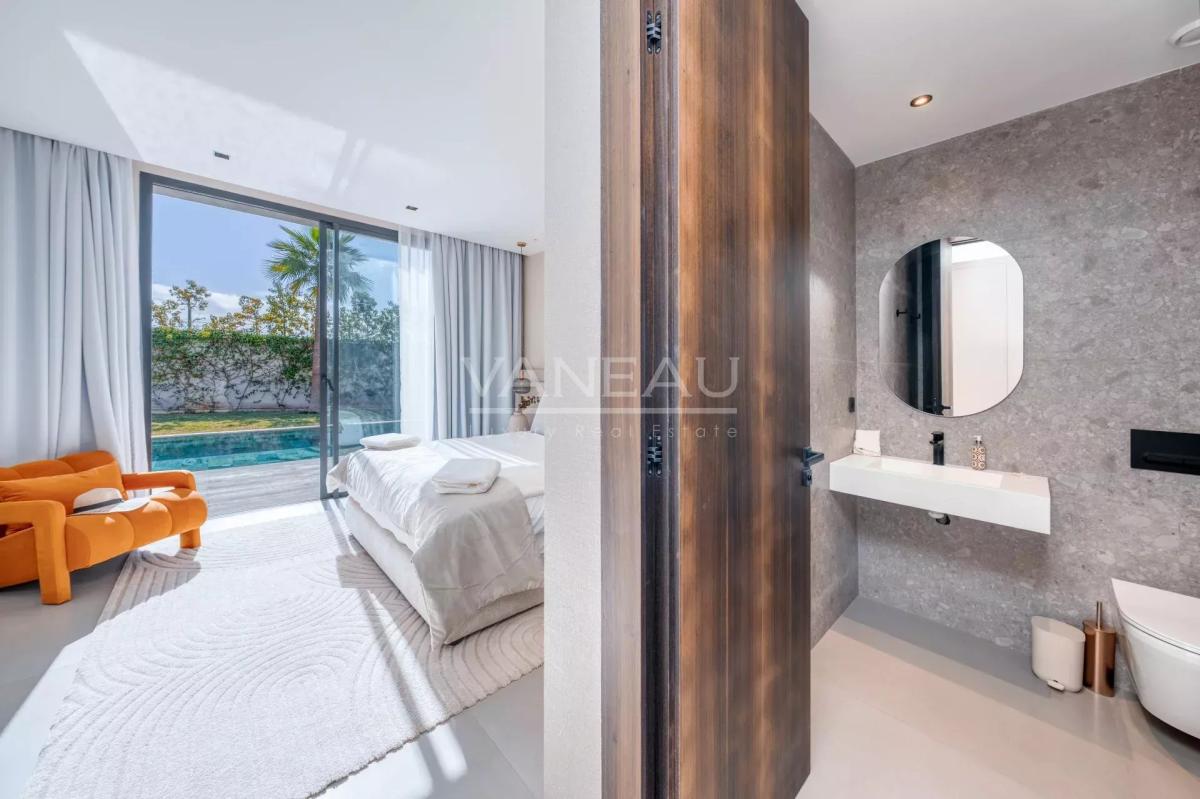 VILLA PLAIN-PIED 4 SUITES