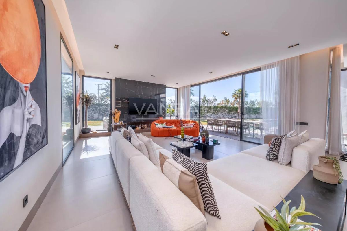 VILLA PLAIN-PIED 4 SUITES