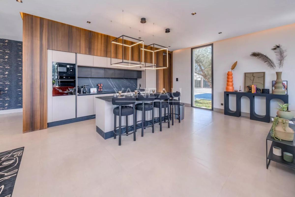 VILLA PLAIN-PIED 4 SUITES