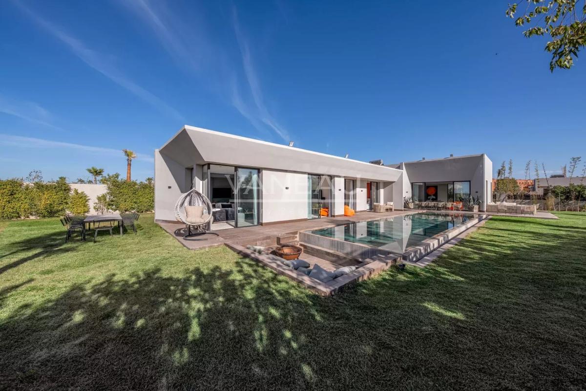 VILLA PLAIN-PIED 4 SUITES