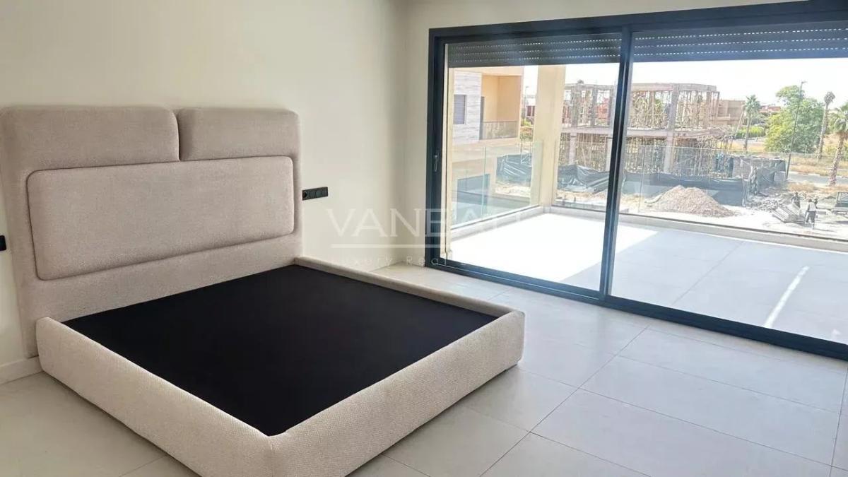 ***Villa 5 chambres avec piscine***