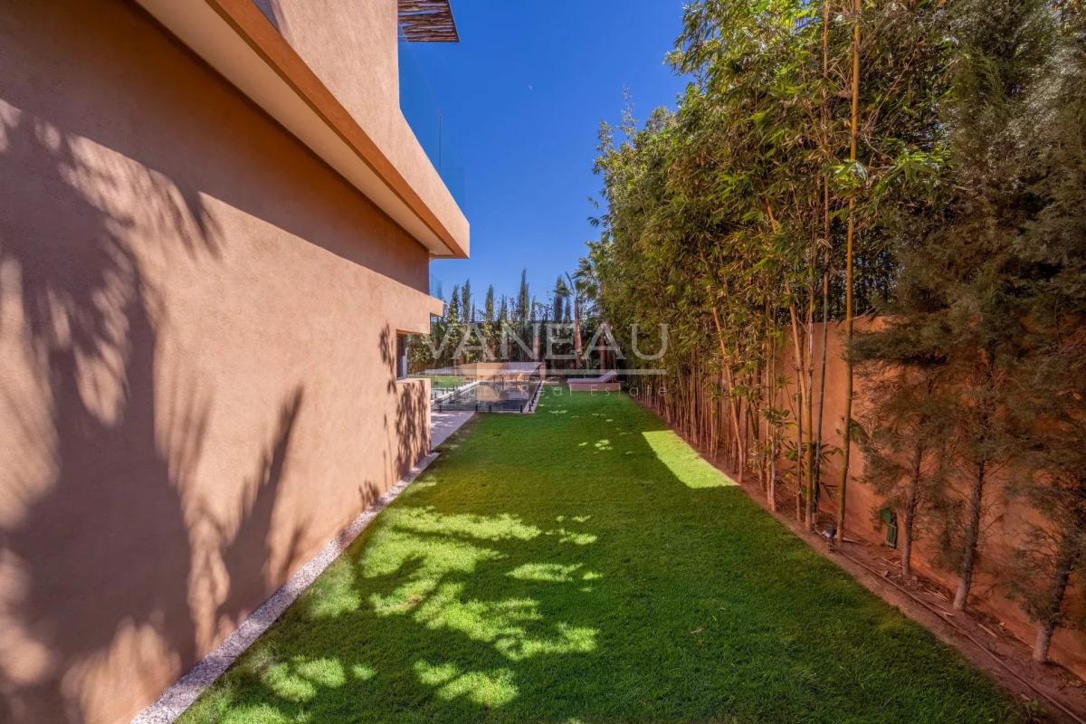 ****Villa moderne avec piscine dans residence****