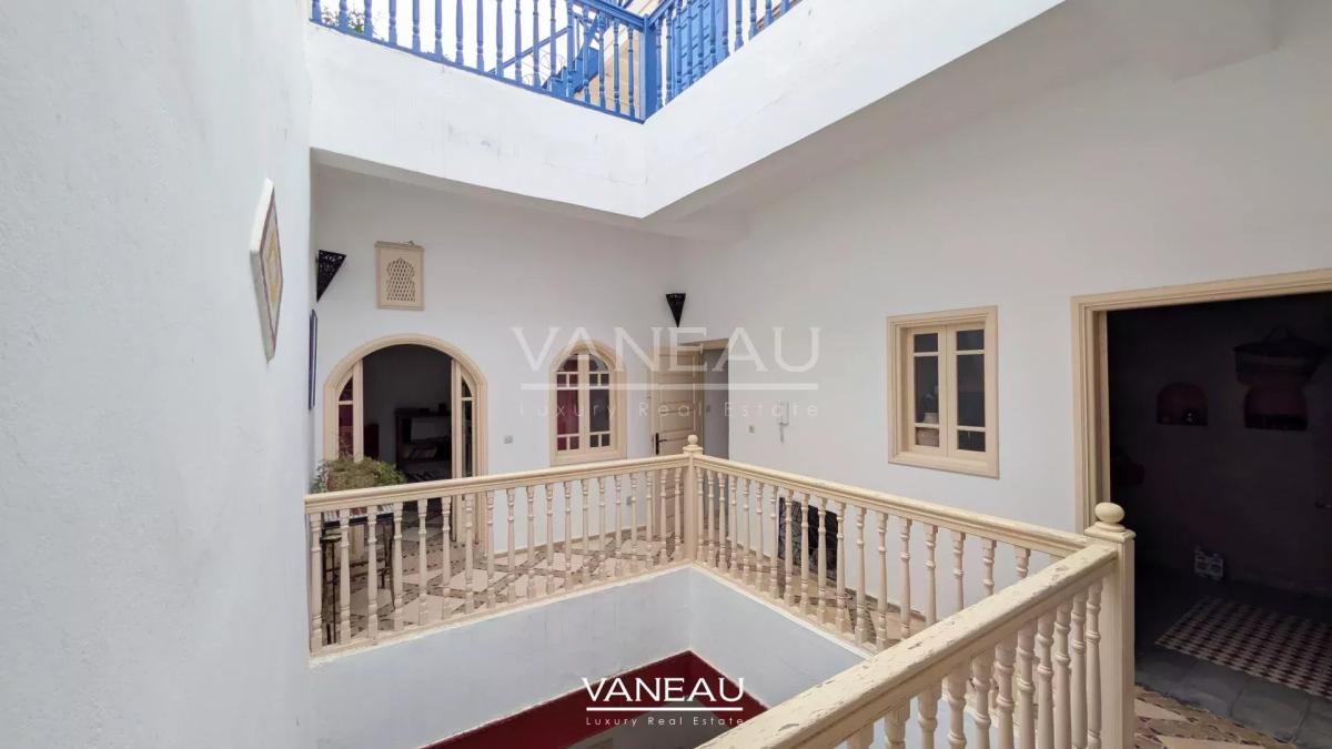 RIAD VUE SUR LE PORT ET L’OCÉAN – EXCLUSIVITÉ VANEAU