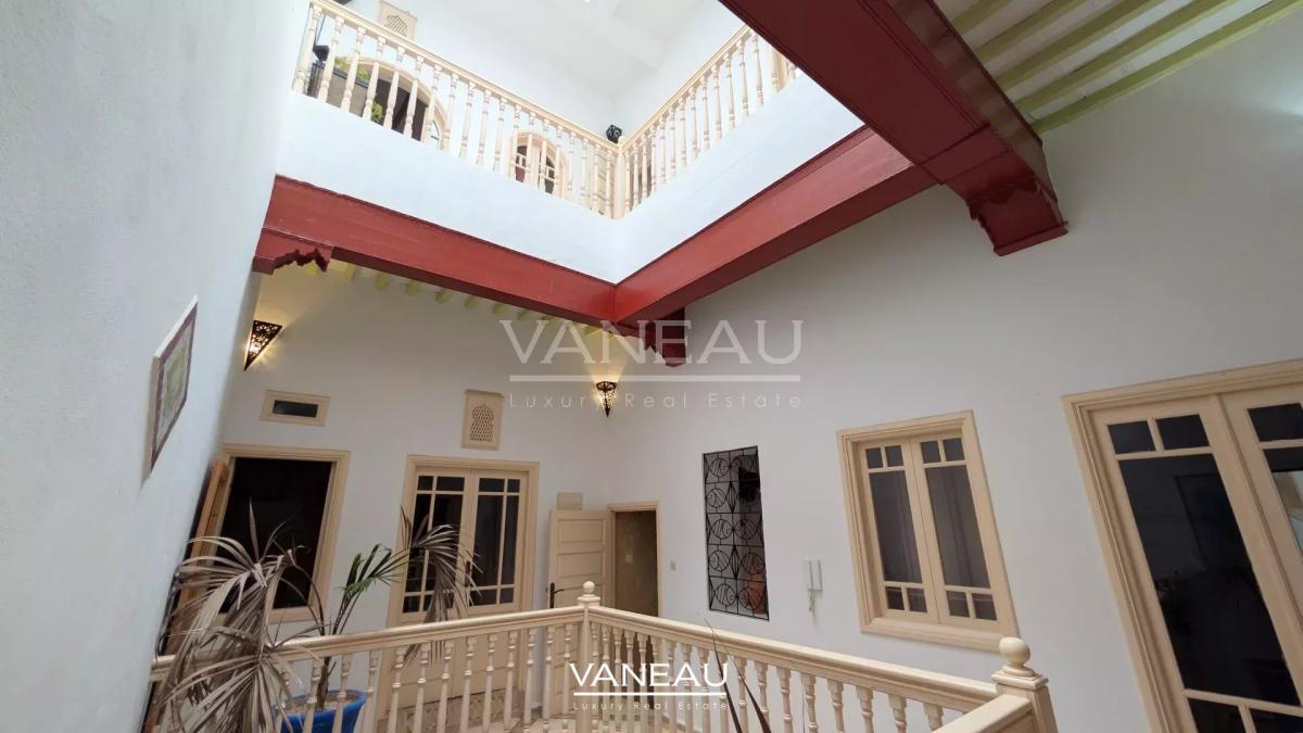 RIAD VUE SUR LE PORT ET L’OCÉAN – EXCLUSIVITÉ VANEAU