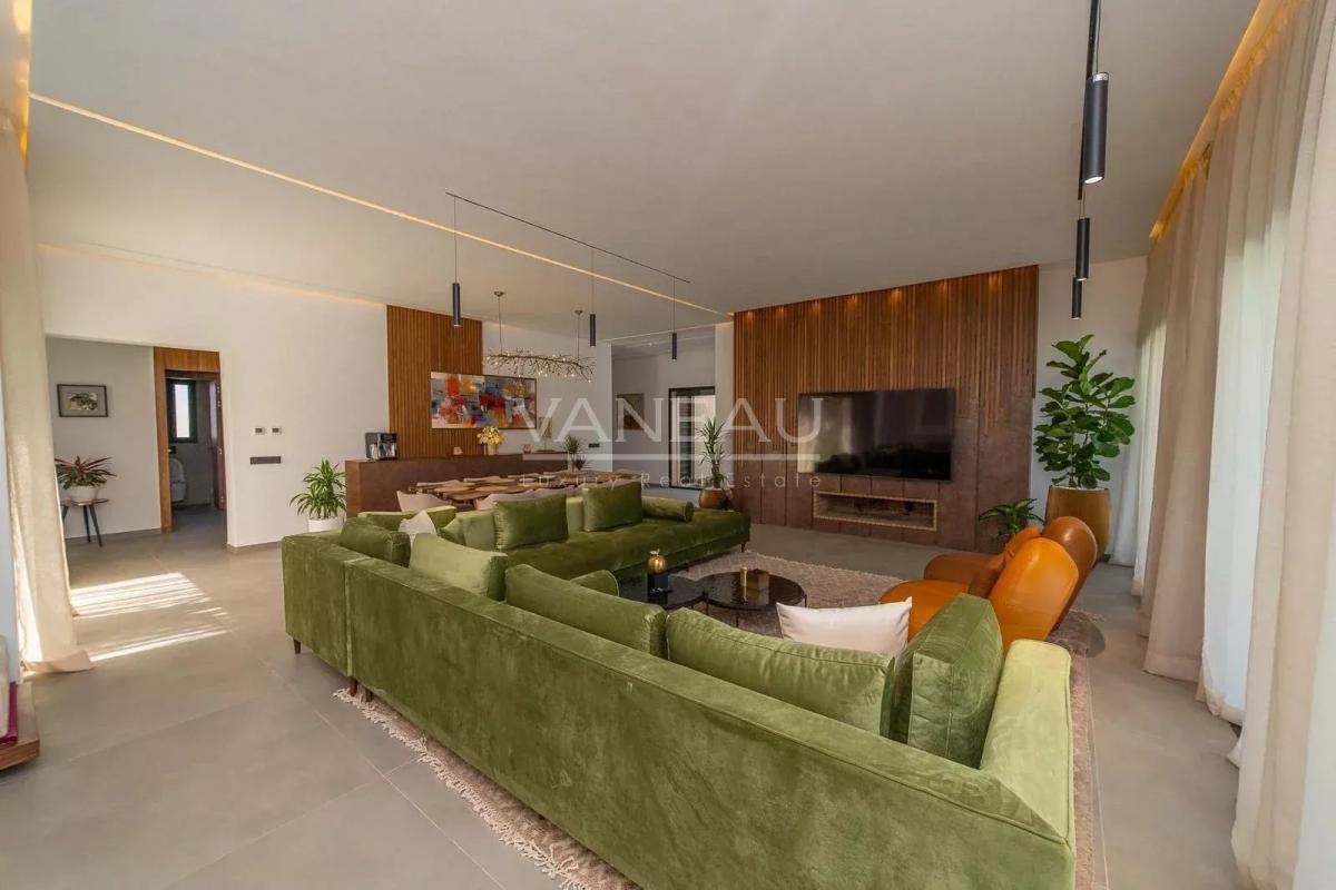 Grande villa 8 chambres route de Ourzazate