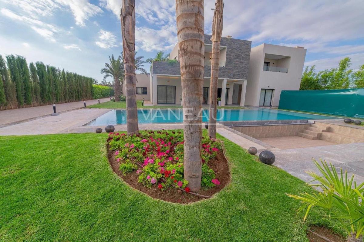 Grande villa 8 chambres route de Ourzazate