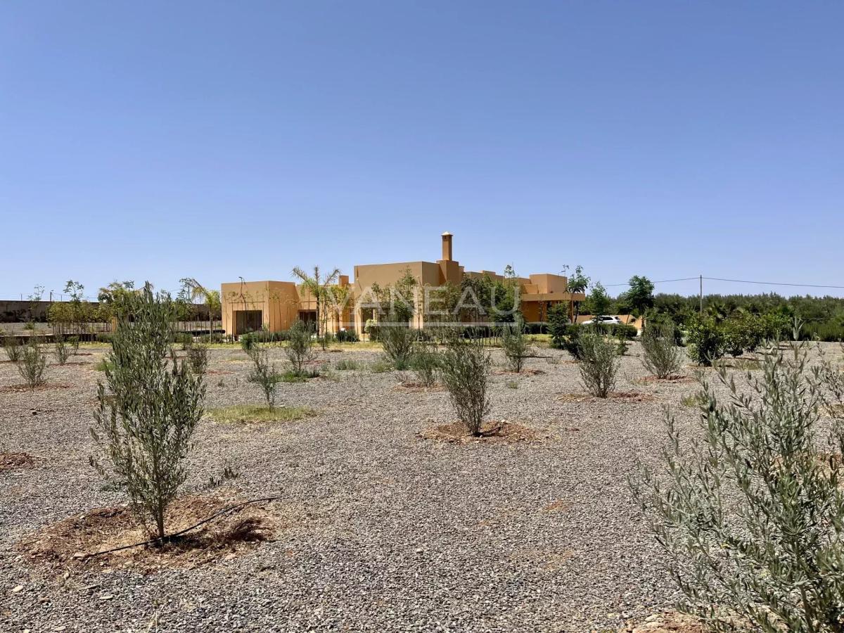 Villa de Plain-Pied sur un Hectare Arboré