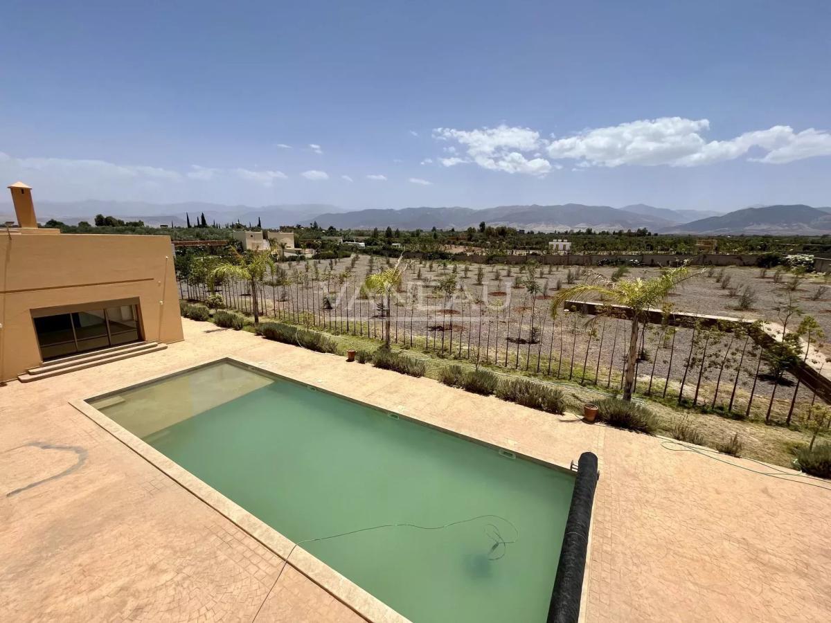 Villa de Plain-Pied sur un Hectare Arboré