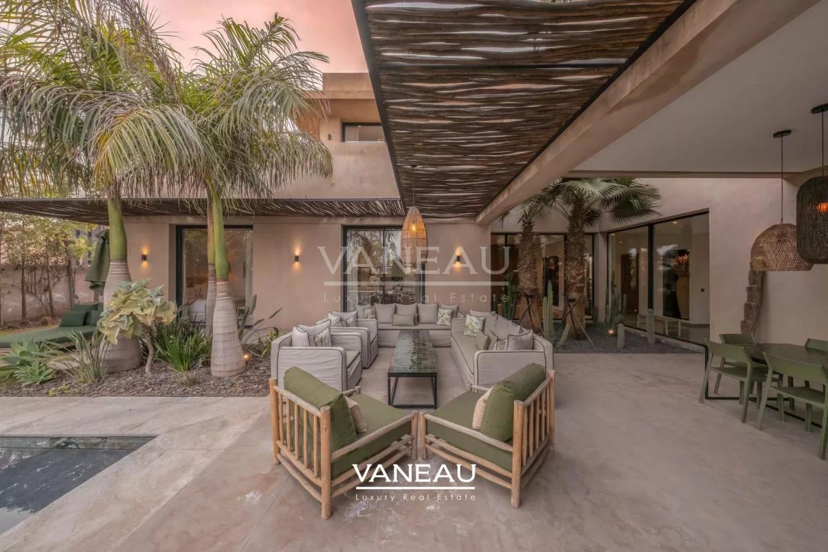 Superbe Villa Front de Golf Amelkis