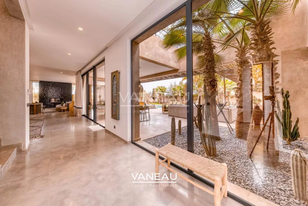 Superbe Villa Front de Golf Amelkis