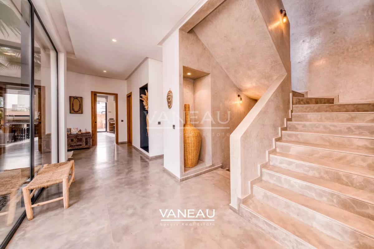 Superbe Villa Front de Golf Amelkis