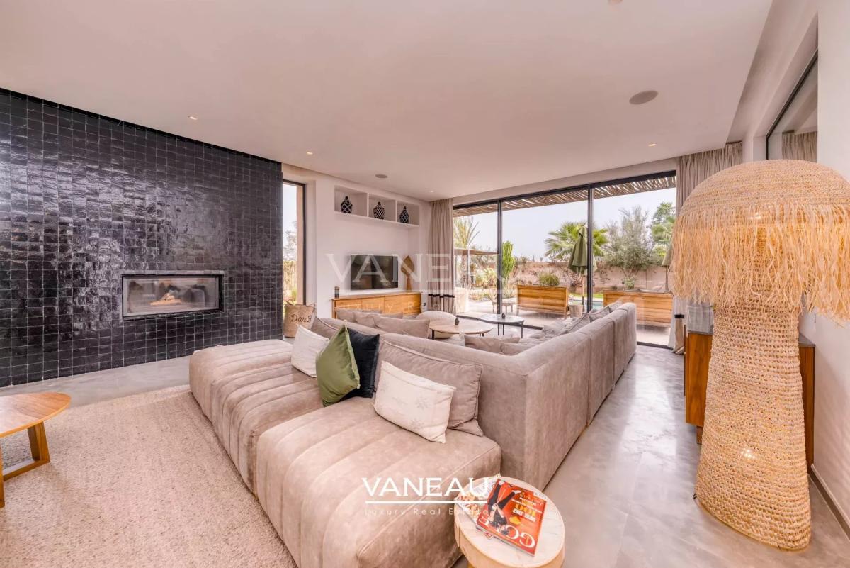 Superbe Villa Front de Golf Amelkis