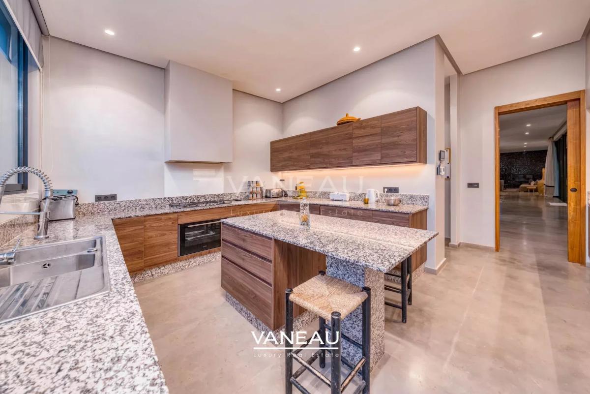 Superbe Villa Front de Golf Amelkis