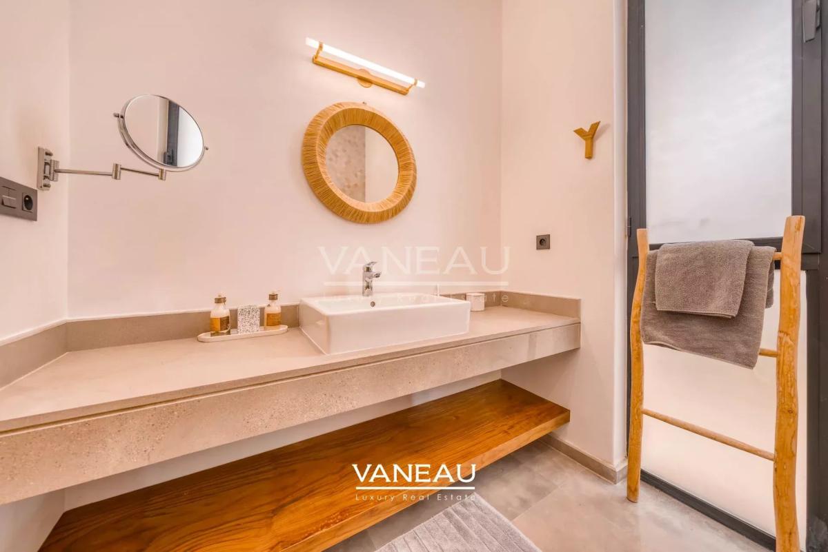 Superbe Villa Front de Golf Amelkis