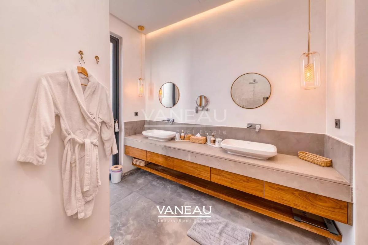 Superbe Villa Front de Golf Amelkis