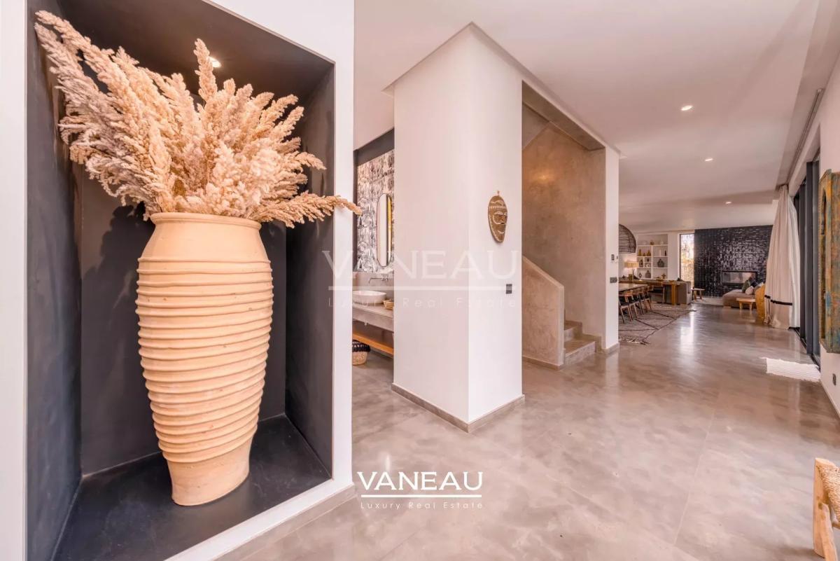 Superbe Villa Front de Golf Amelkis