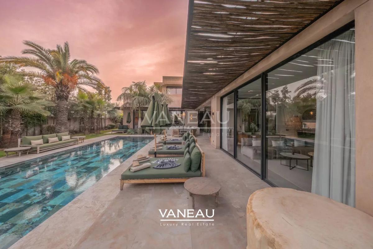 Superbe Villa Front de Golf Amelkis