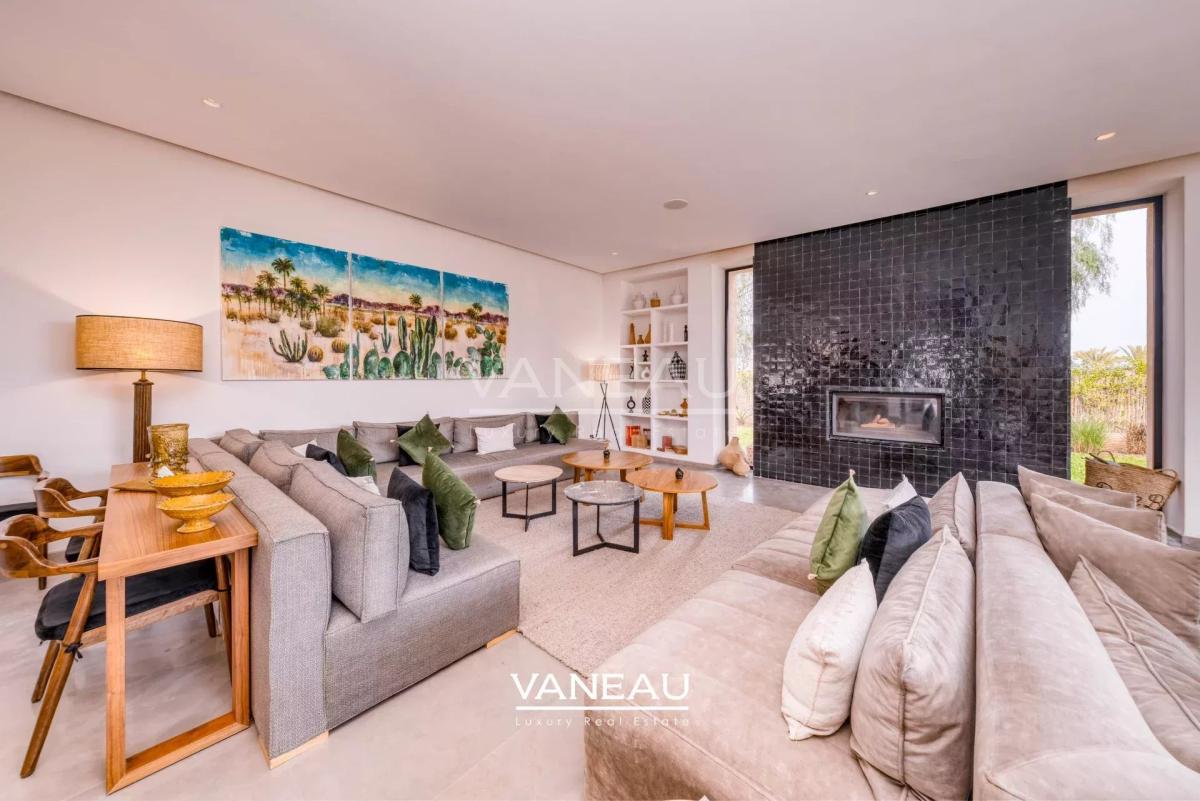 Superbe Villa Front de Golf Amelkis