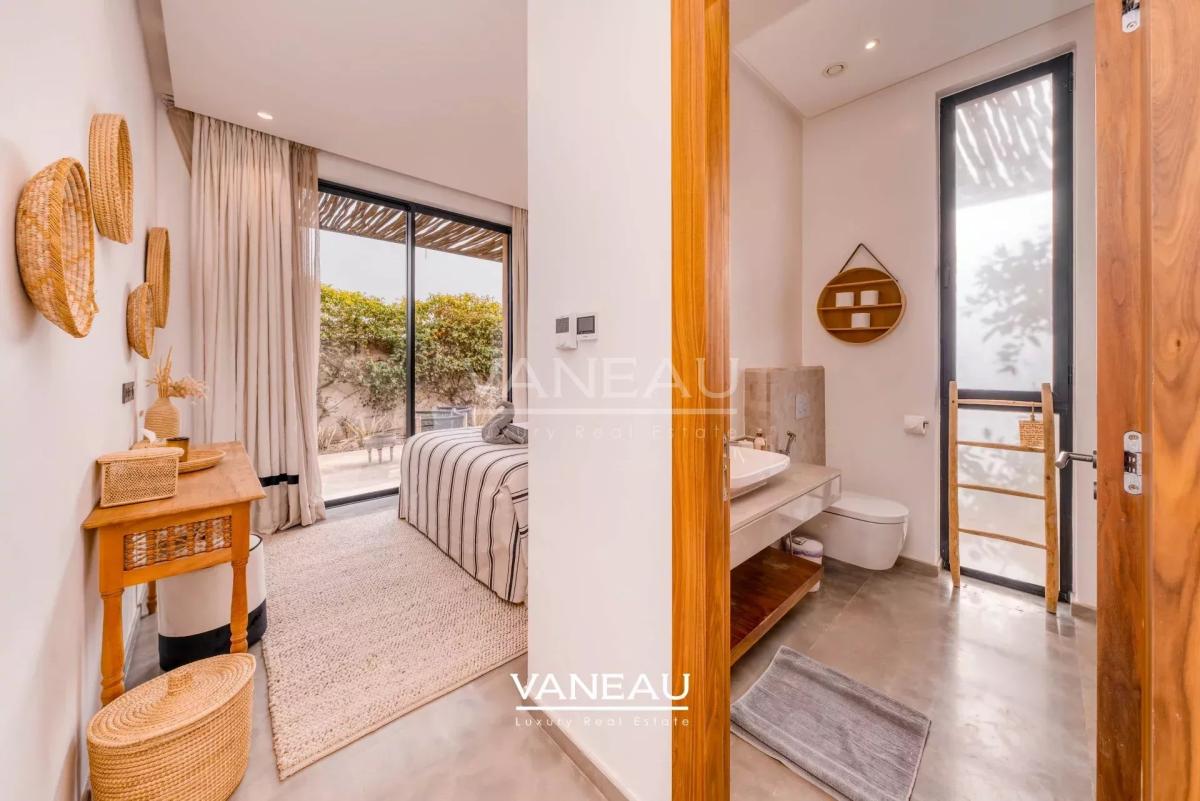 Superbe Villa Front de Golf Amelkis