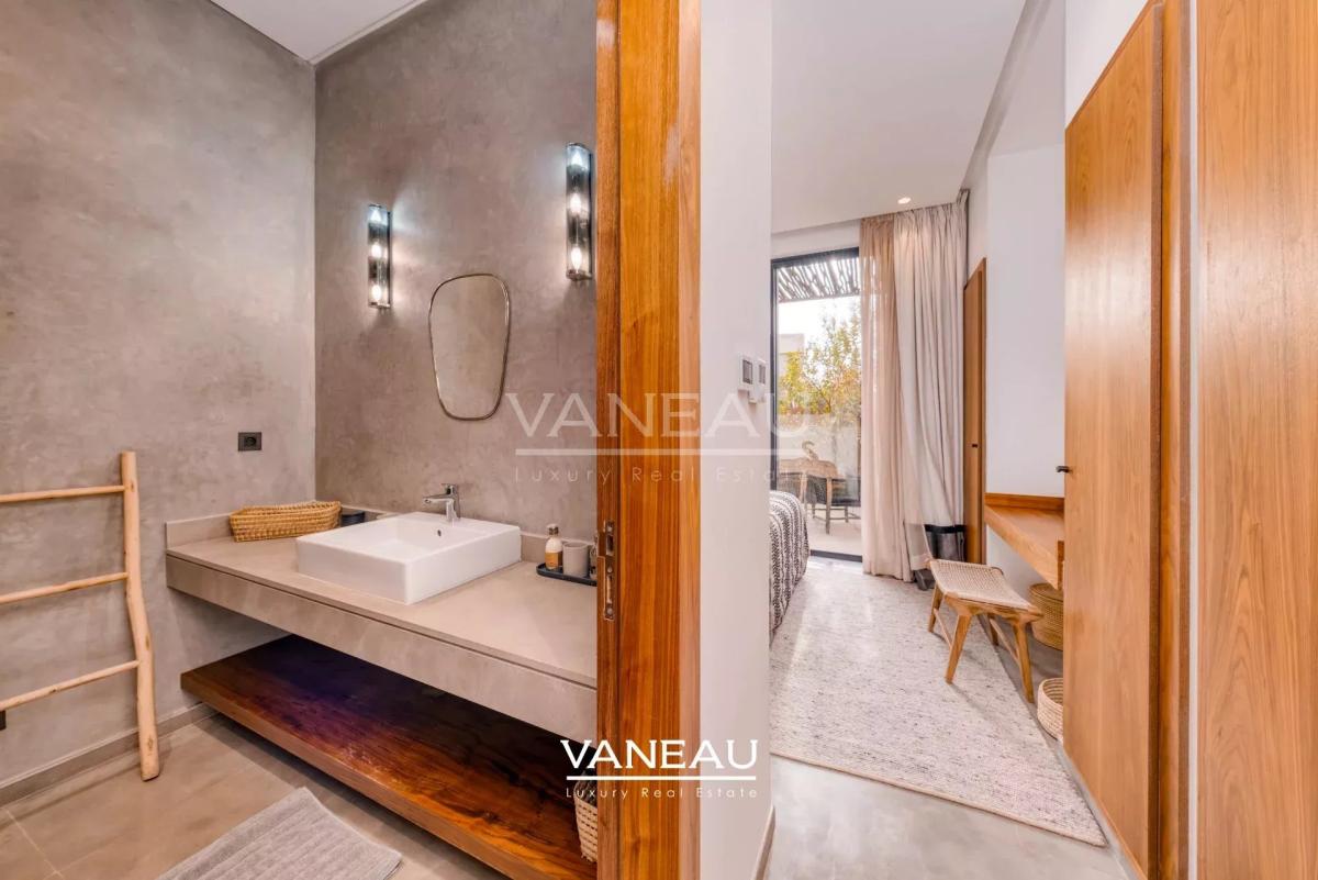 Superbe Villa Front de Golf Amelkis