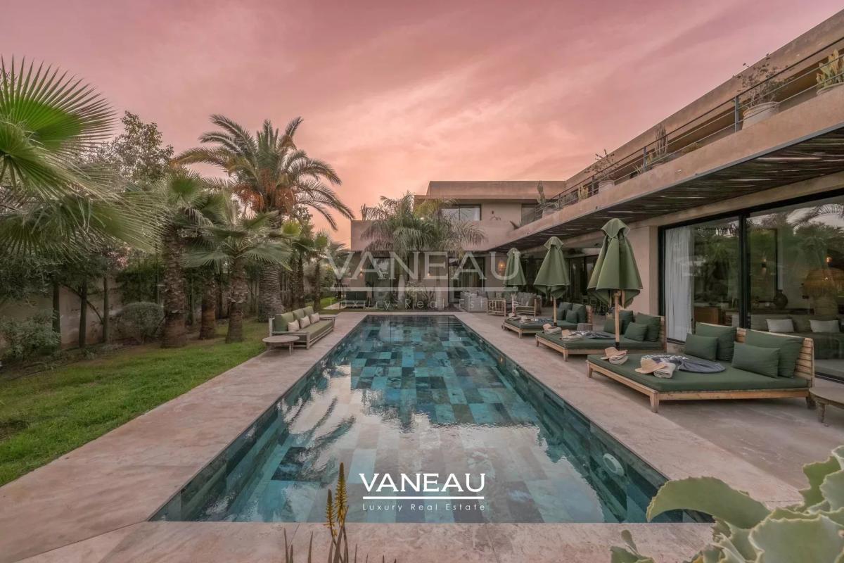 Superbe Villa Front de Golf Amelkis