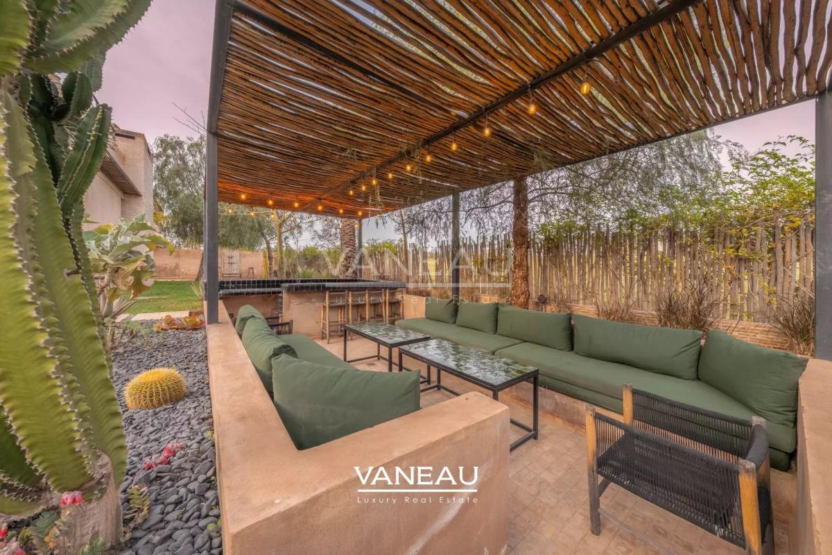 Superbe Villa Front de Golf Amelkis