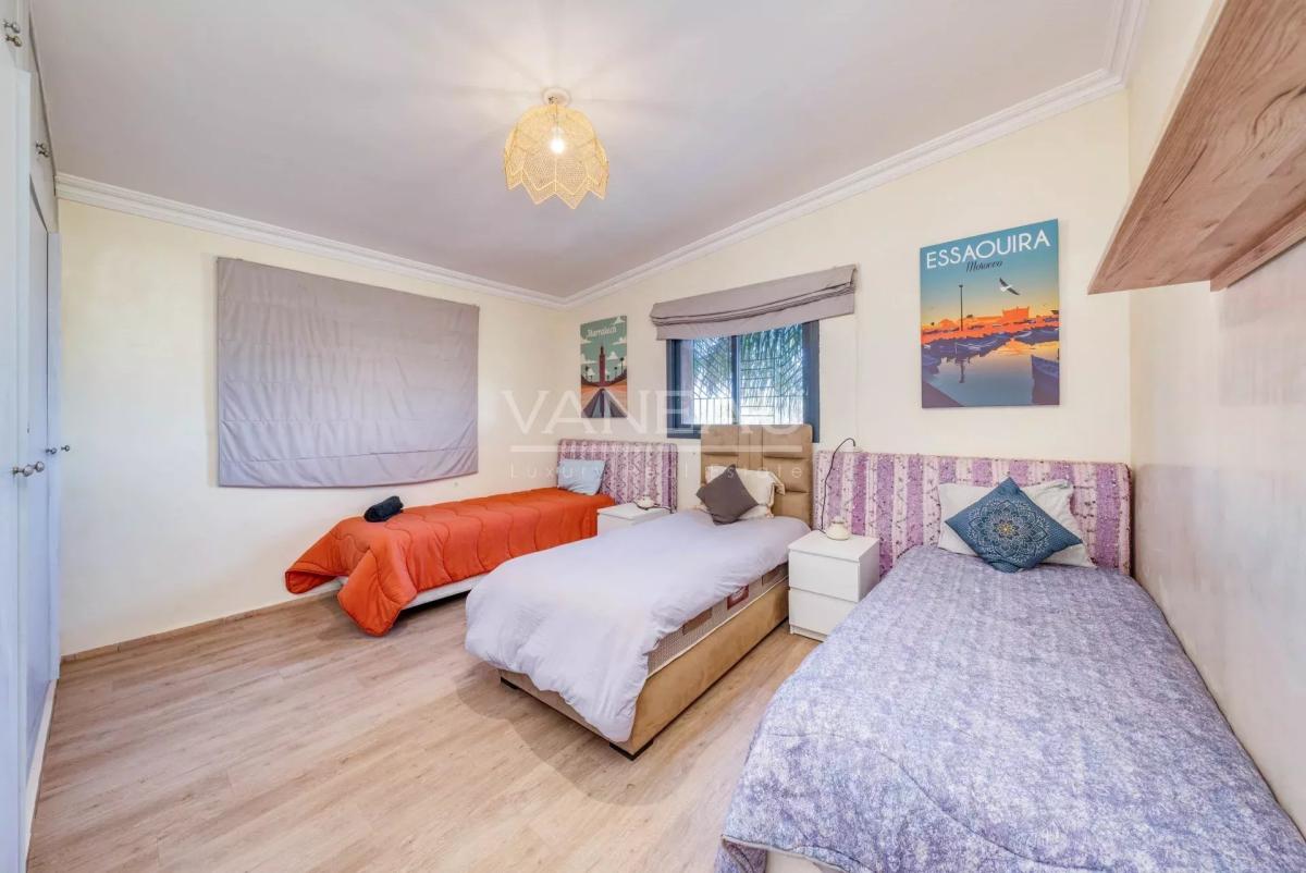 **** Maison Familiale Targa****