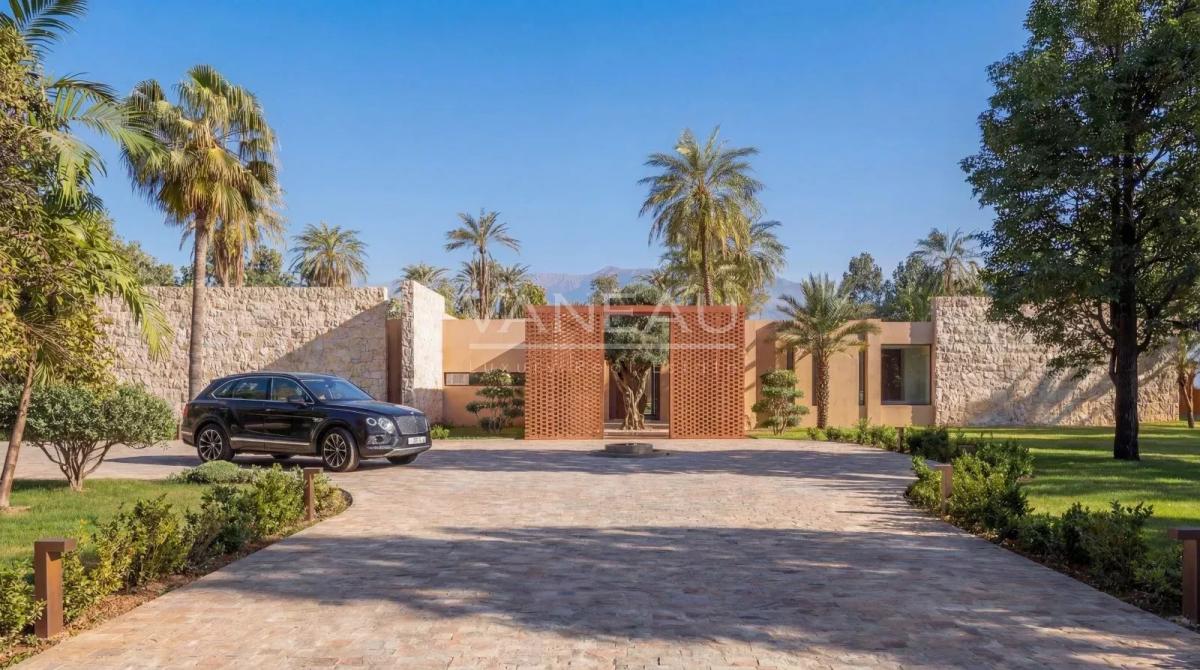 ***Villa sur plan Route D'Amismiz de Marrakech***