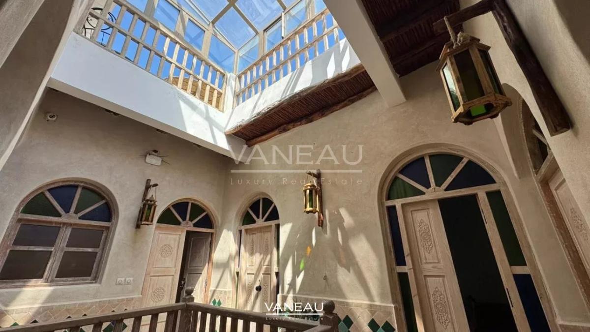 Riad rénové prêt à être exploité à vendre - Emplacement N°1 Médi