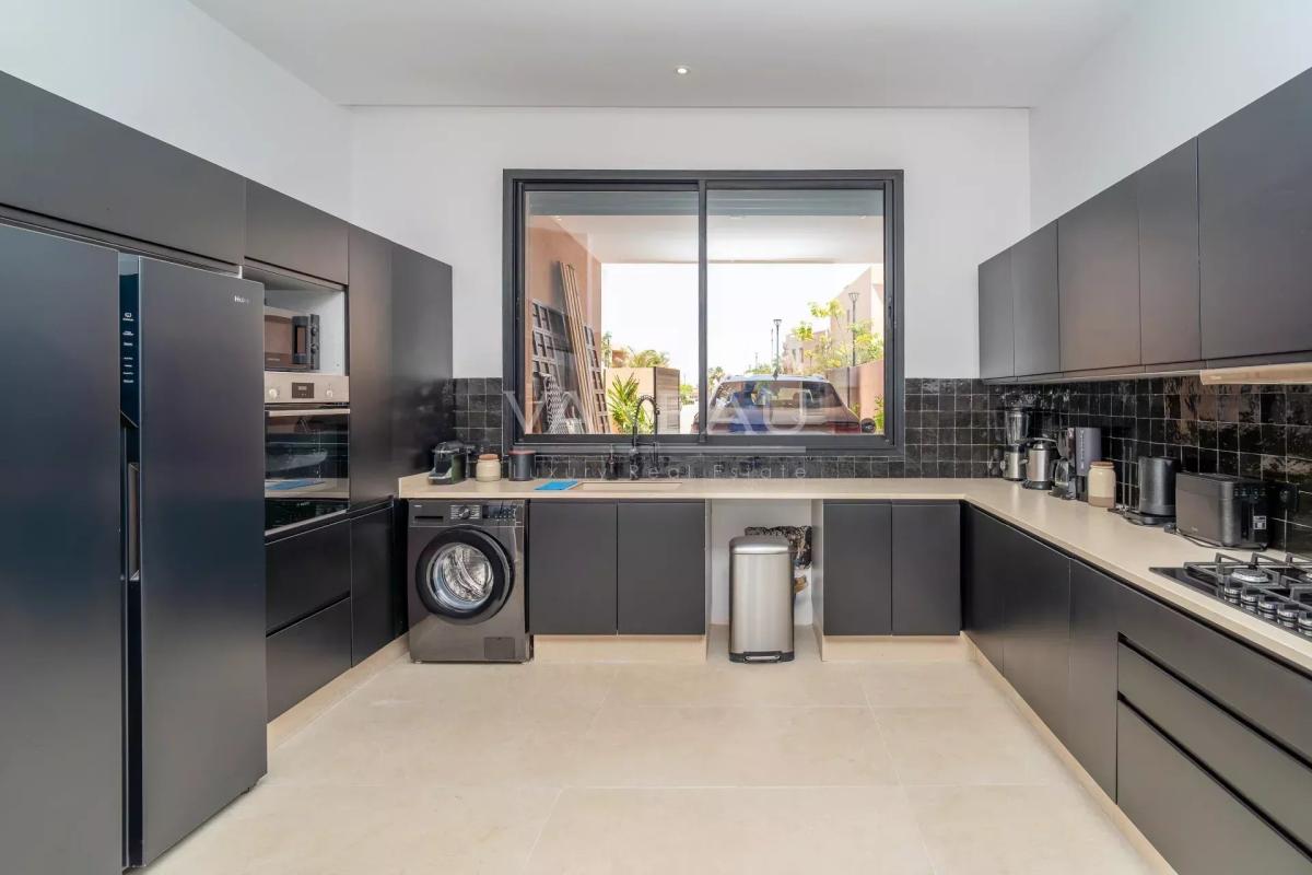 SUPERBE VILLA NEUVE 4 SUITES