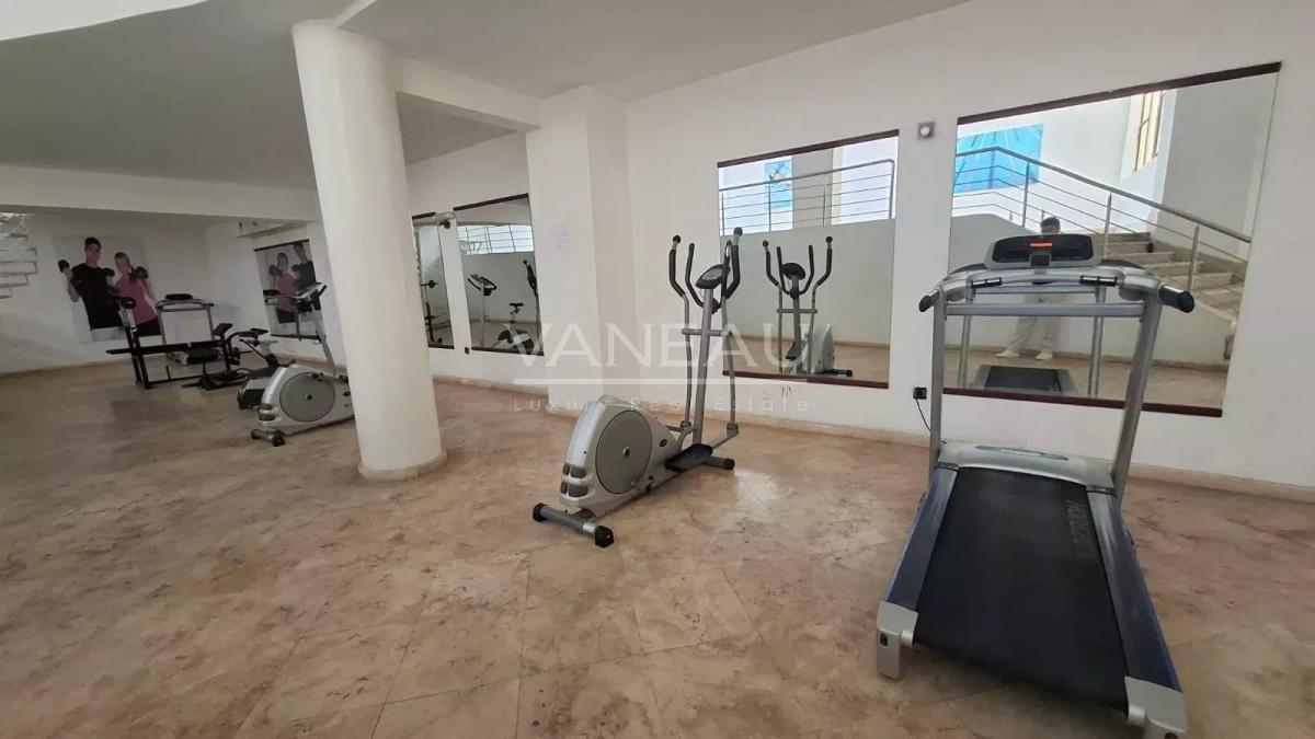 bel appartement 2 chambres avec piscine et salle de sport