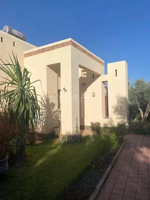 Charmante villa trois chambres route de Fés