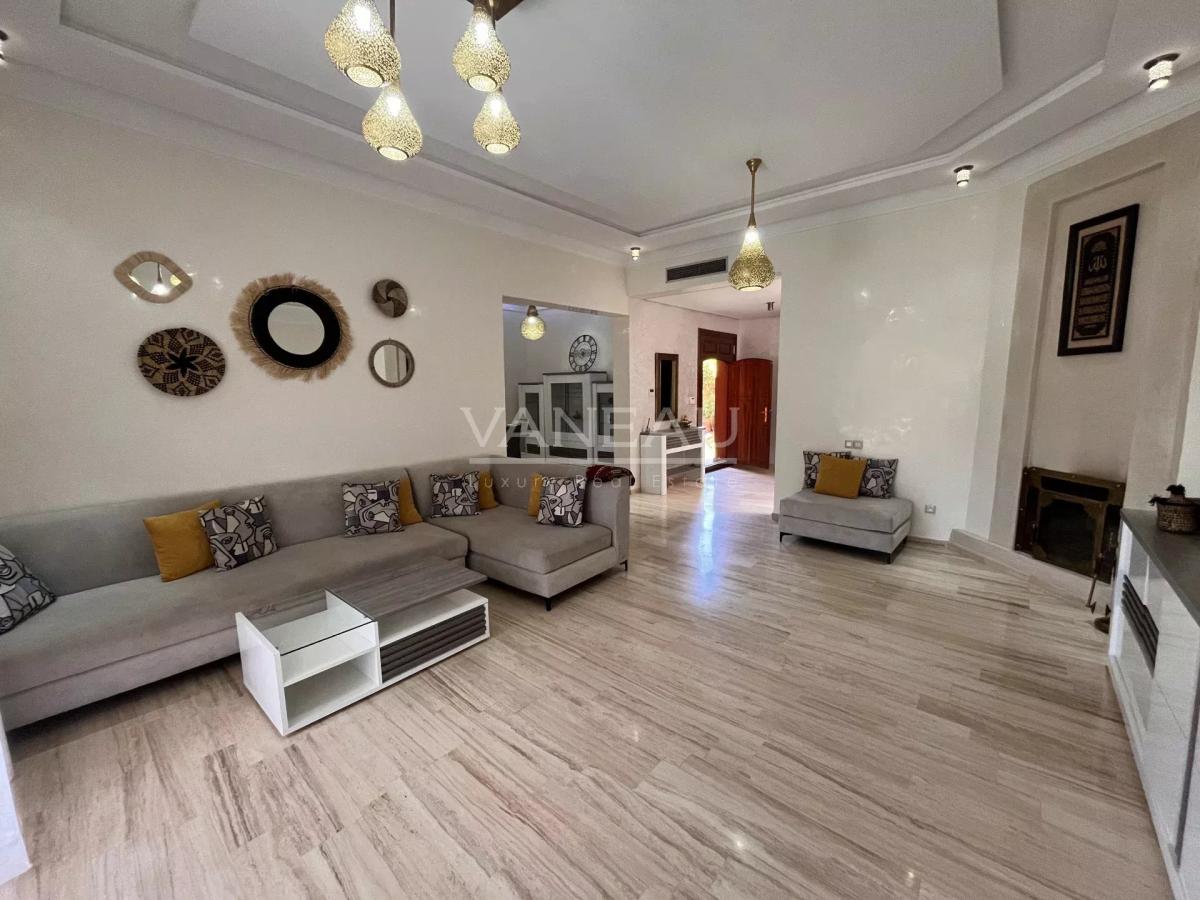 Villa  km 6 route de Fés