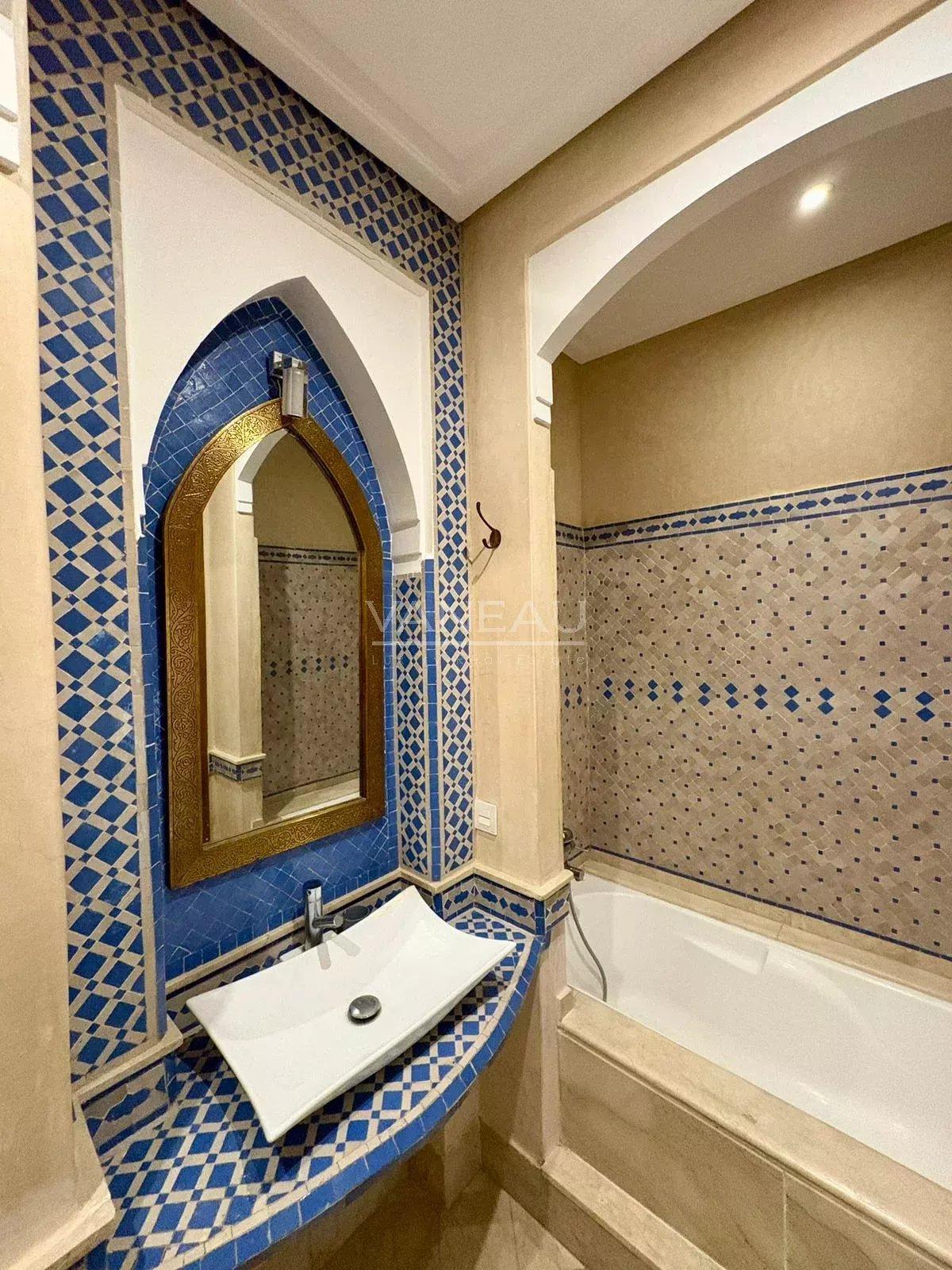 Jolie villa 3 chambres route de Fes avec piscine