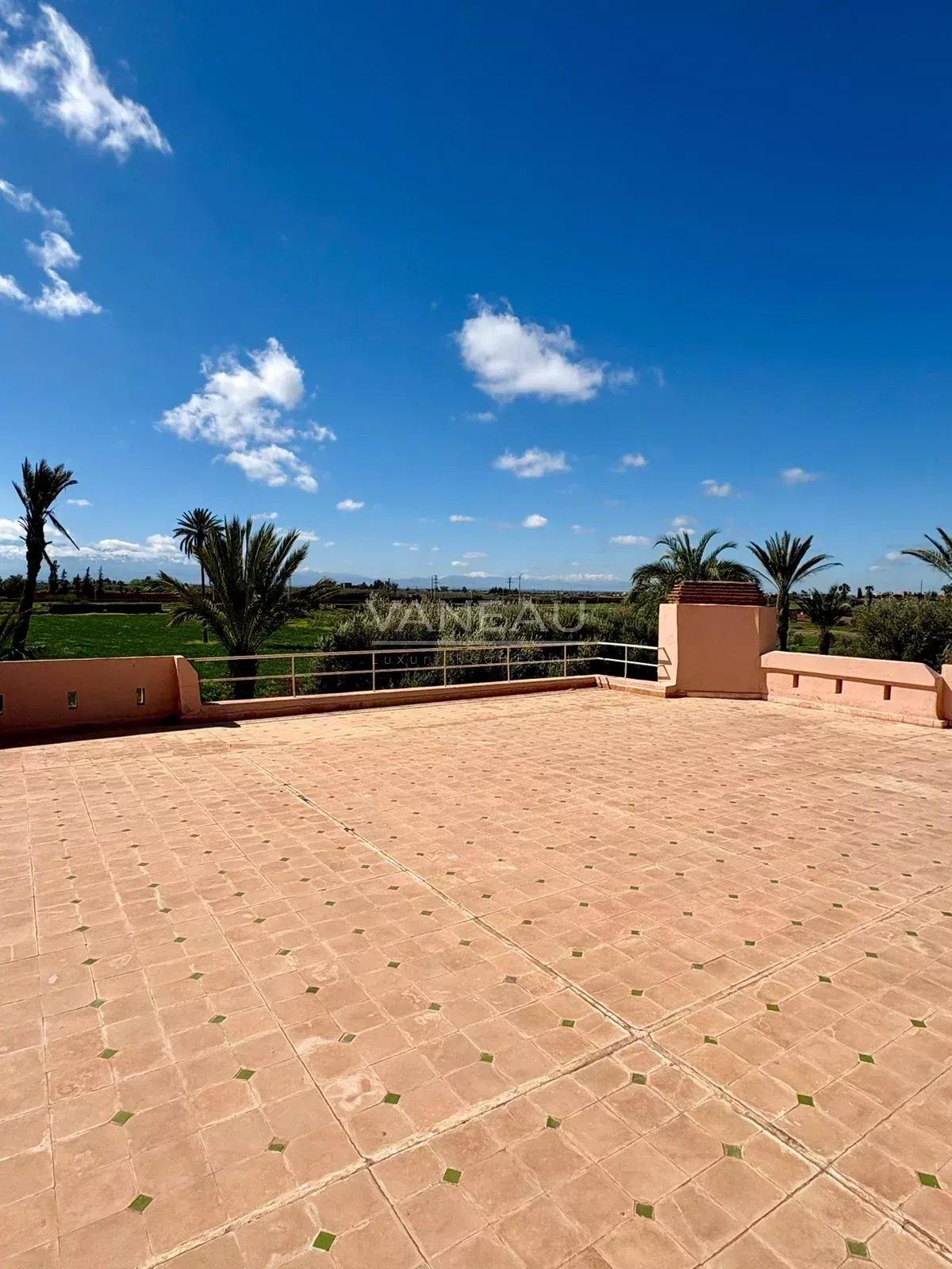 Jolie villa 3 chambres route de Fes avec piscine