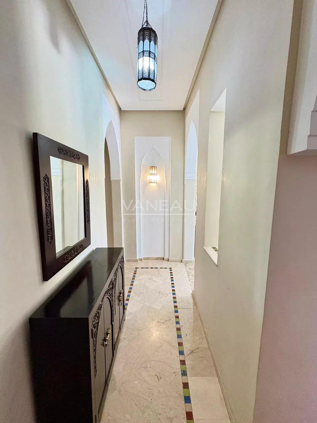 Jolie villa 3 chambres route de Fes avec piscine