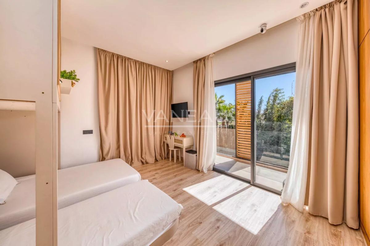 ****Villa moderne avec piscine dans residence****