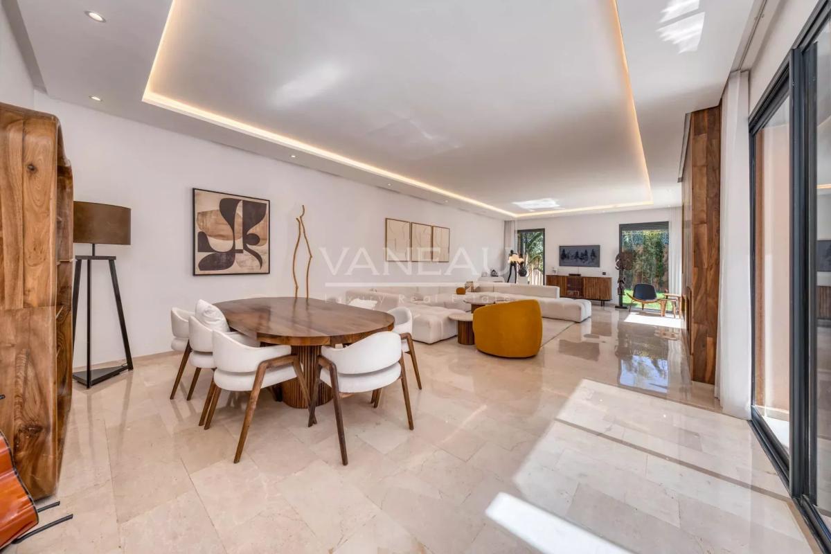 ****Villa moderne avec piscine dans residence****