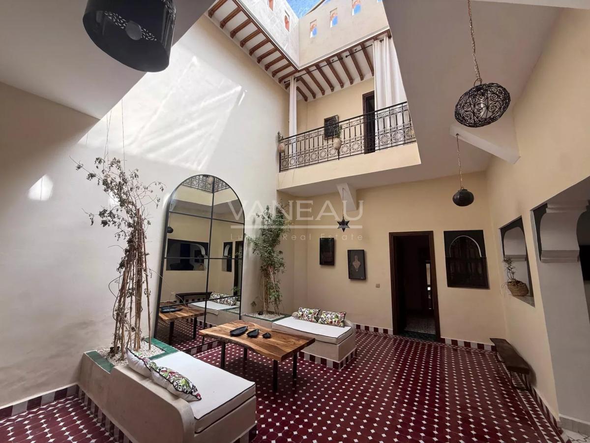 Beau riad de 4 chambres à coté palais El Badi