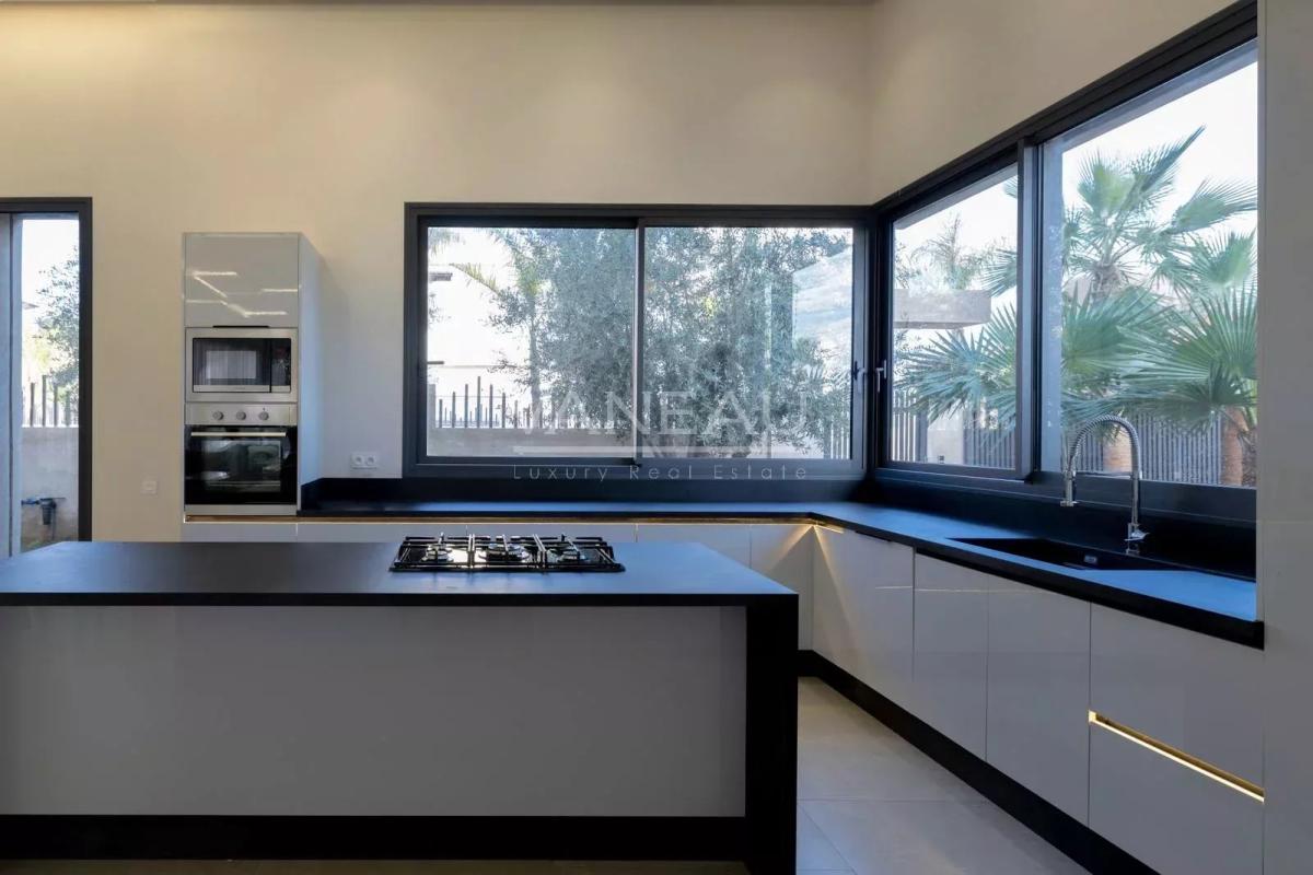 SUPERBE VILLA NEUVE 4 SUITES