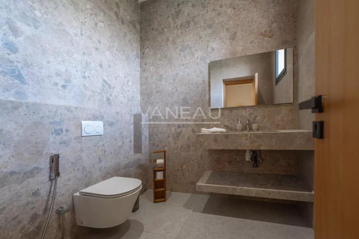 SUPERBE VILLA NEUVE 4 SUITES