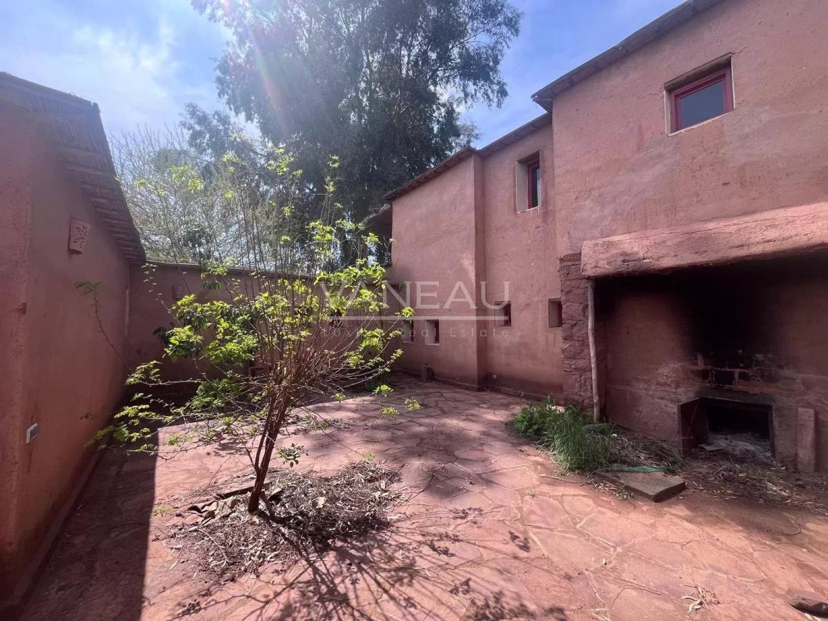 **** Terrain de culture Bio certifié et sa ferme ***