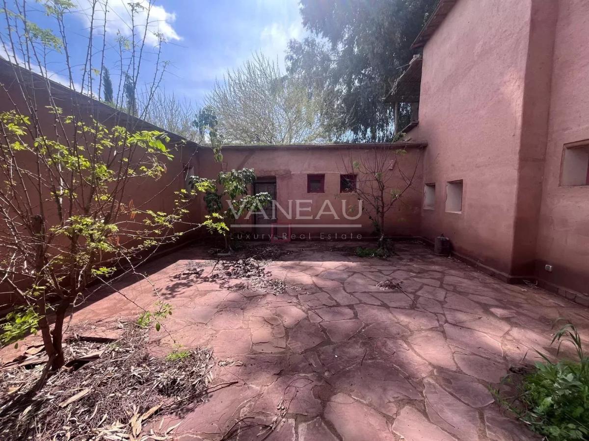 **** Terrain de culture Bio certifié et sa ferme ***