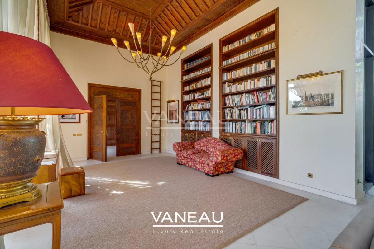 SUPERBE PROPRIÉTÉ À VENDRE AU COEUR D'UN GOLF DE PRÉSTIGE À MARR