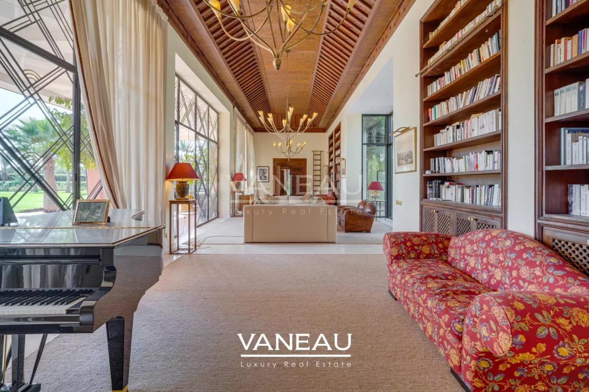 SUPERBE PROPRIÉTÉ À VENDRE AU COEUR D'UN GOLF DE PRÉSTIGE À MARR